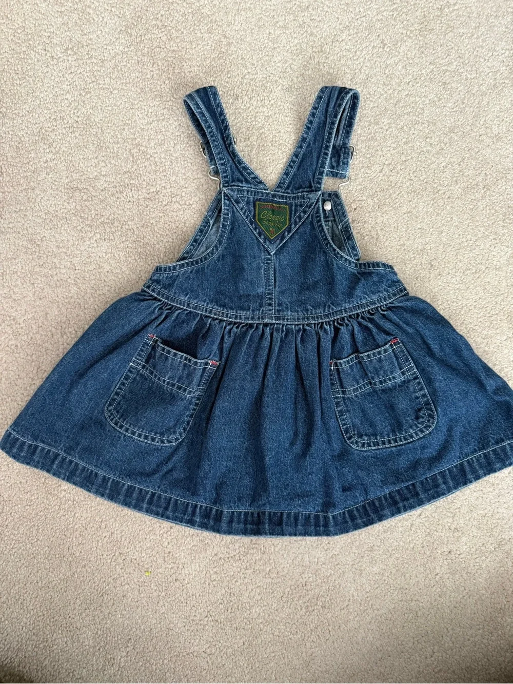 GAP cute dark